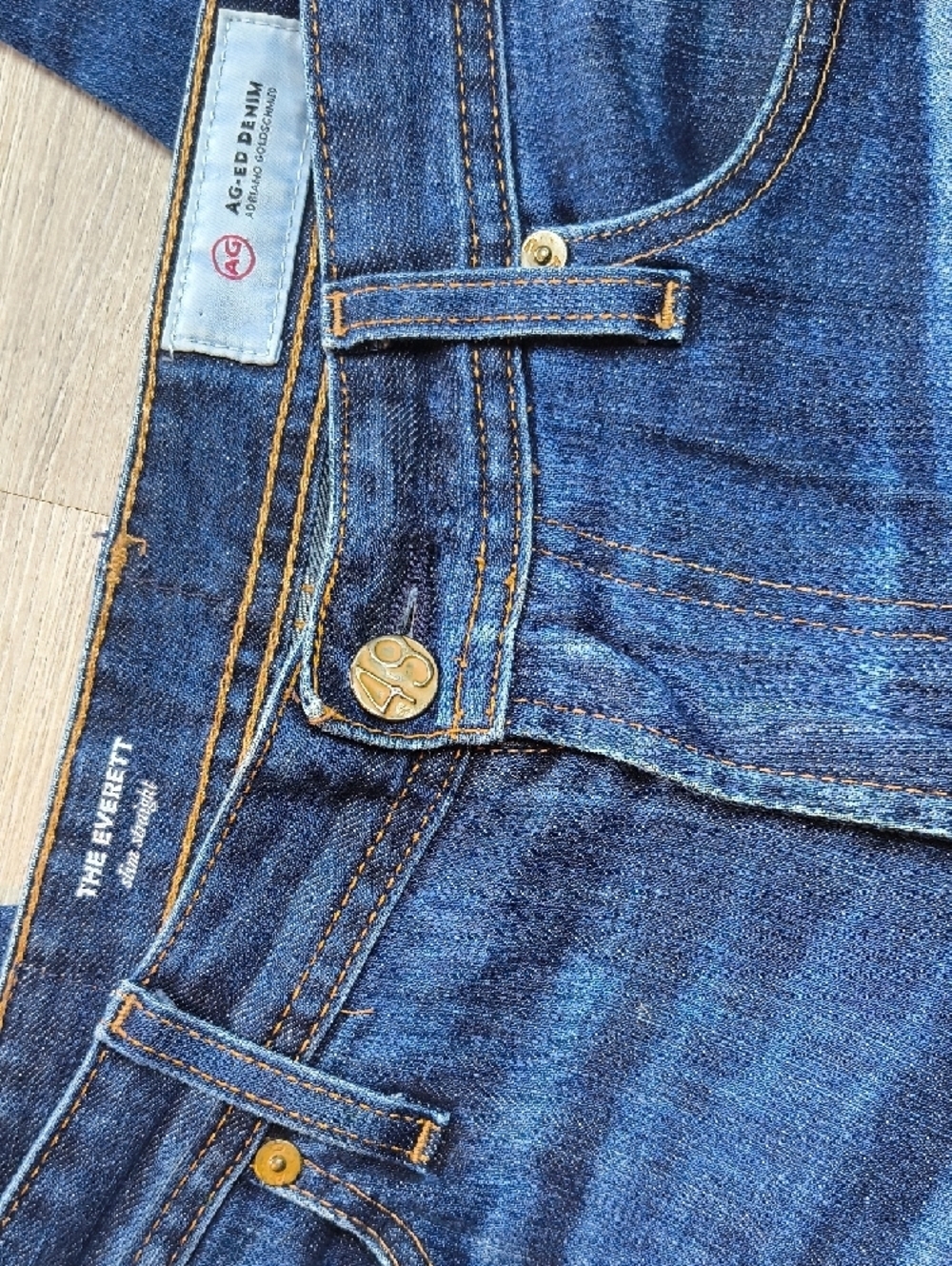 The Everette Slim Straight w/33" Inseam AG-ed Denim Jeans sac359
